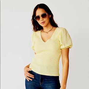 Nine West Women’s Cottagecore Pastel Yellow Smocked Puff Sleeve Blouse Size M